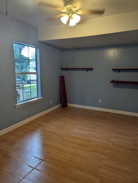 Bedroom 3 - 110 W White Hawthorne Dr