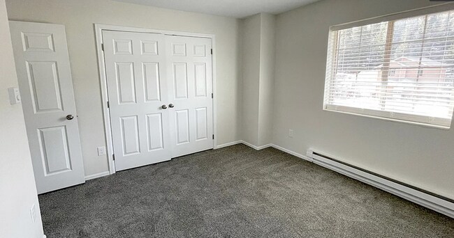 Building Photo - Single-family home in Alma! Income Restricted, available 5/8/2026