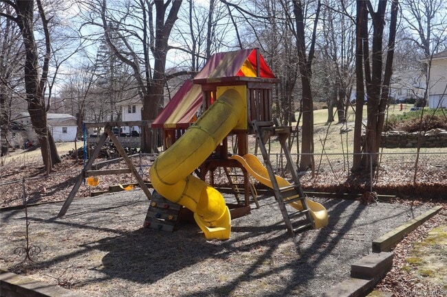 Building Photo - 55 Oakland Ave