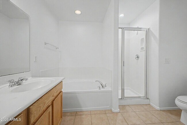Building Photo - 8777 W Dahlia Dr