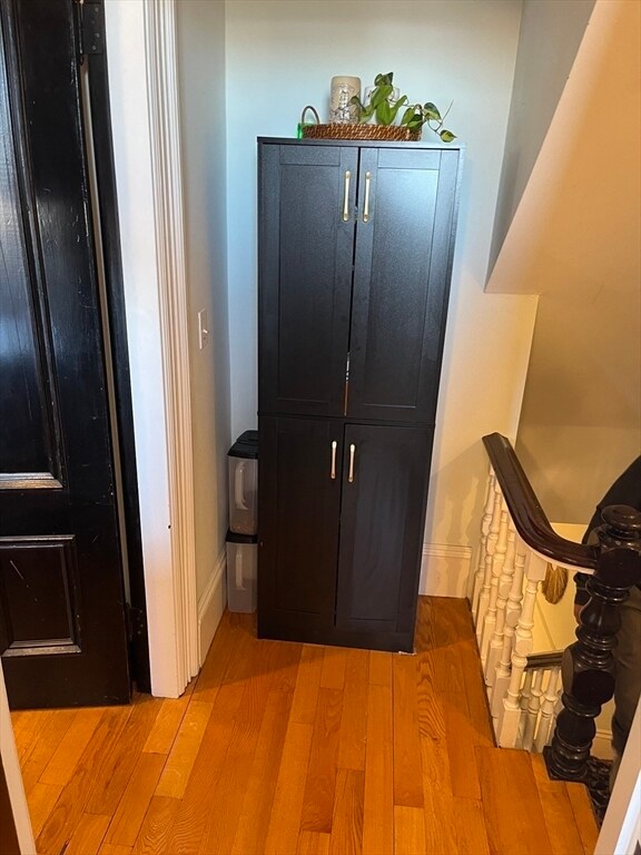 Building Photo - 554 E Broadway