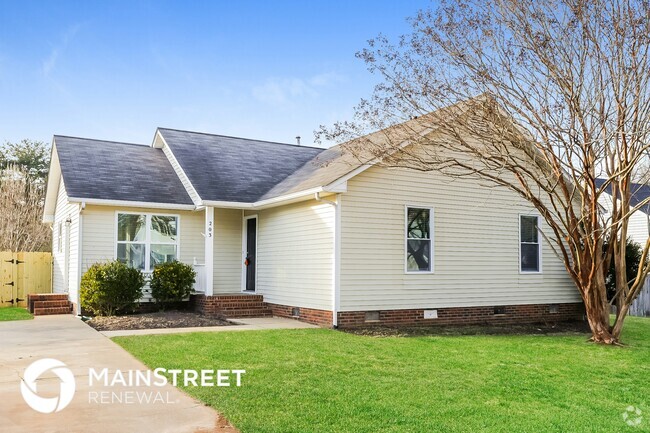 Building Photo - 203 Sullivan Ct