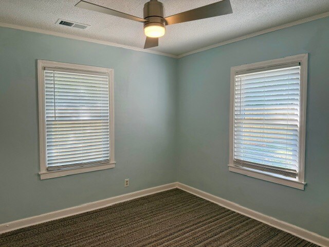 Building Photo - 335 Nathan Hunt Dr
