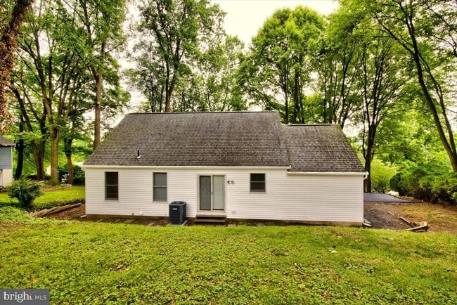Building Photo - 342 Sherry Ln