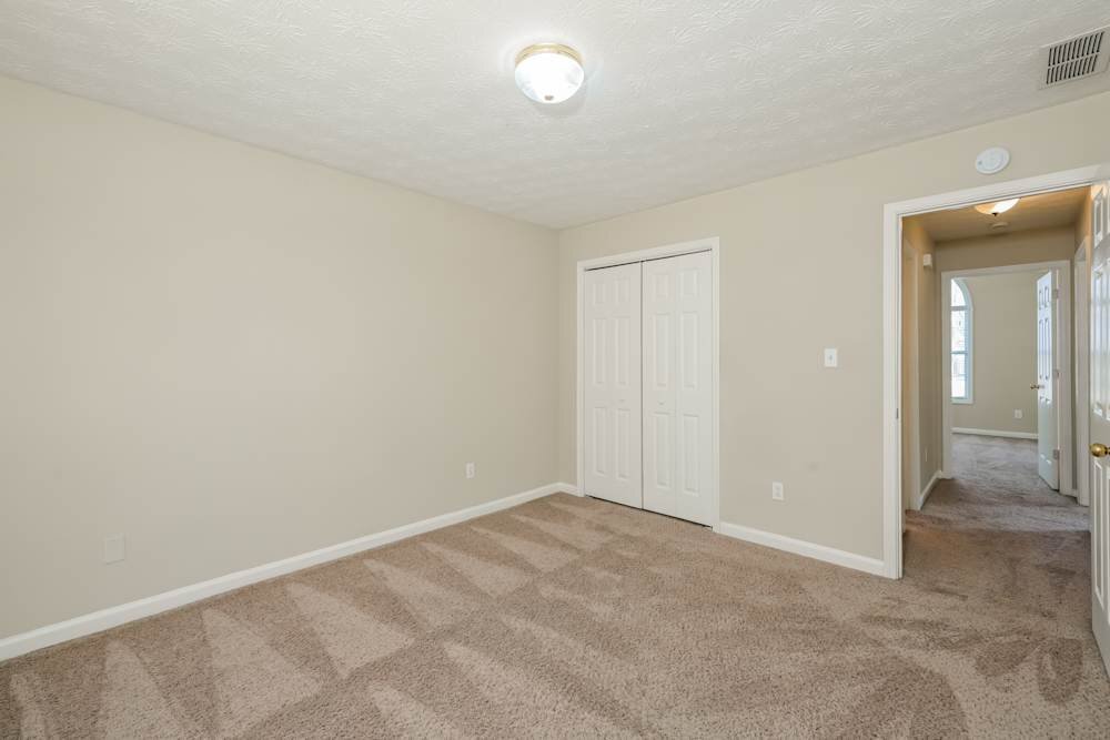 Building Photo - 291 Lakeview Pl