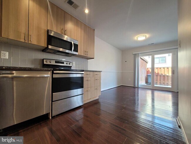 Building Photo - 5674 Oak Tanager Ct