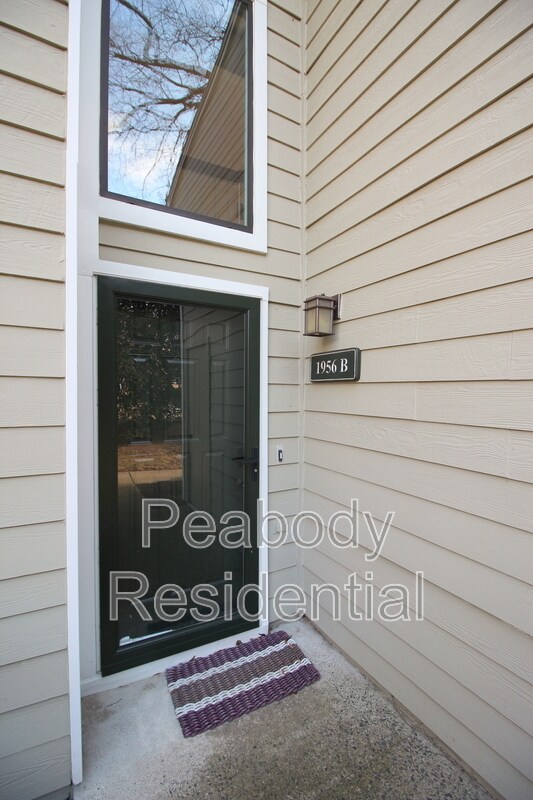 Building Photo - 1956 Villaridge Dr