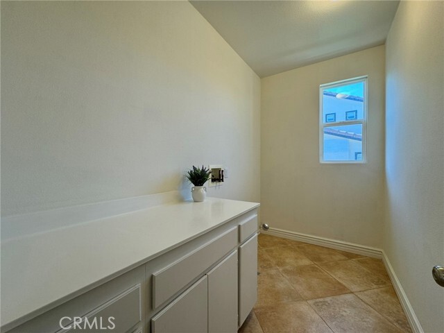 Building Photo - 41438 Grand View Dr