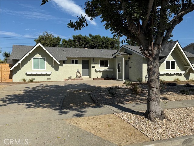 Building Photo - 10170 Fern Ave