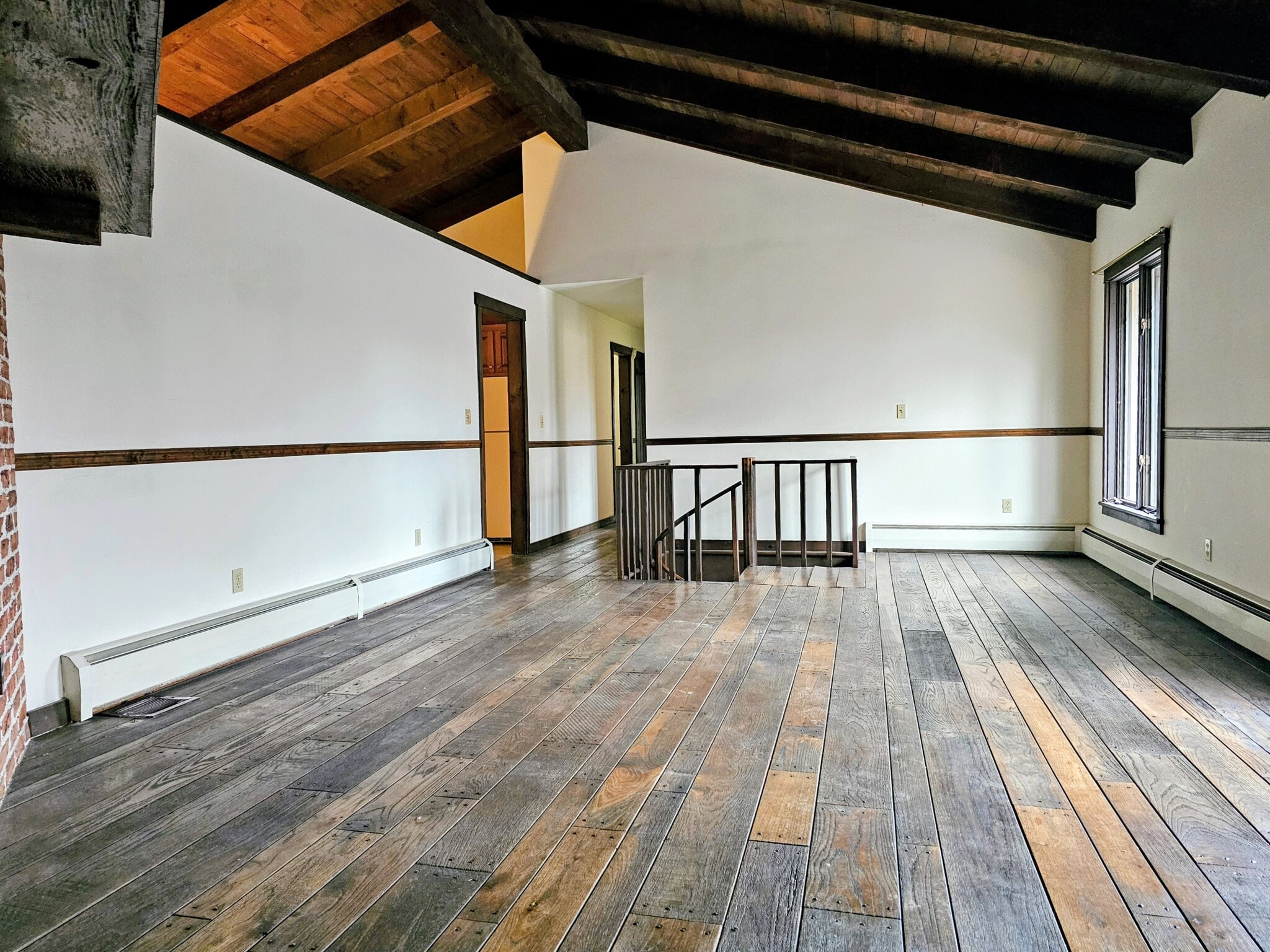 Building Photo - 135 Fraelich Rd