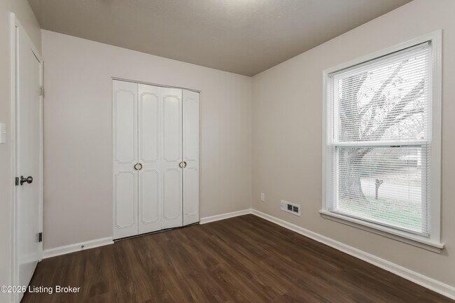 Building Photo - 5301 Sprucewood Dr