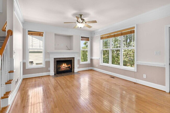 Building Photo - Spacious 4-Bedroom Home for Rent in Kings Grant Fayetteville – 15 Minutes from Fort Bragg