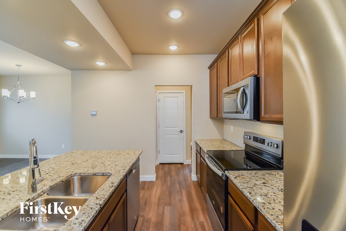 Building Photo - 11148 Murrelet Dr