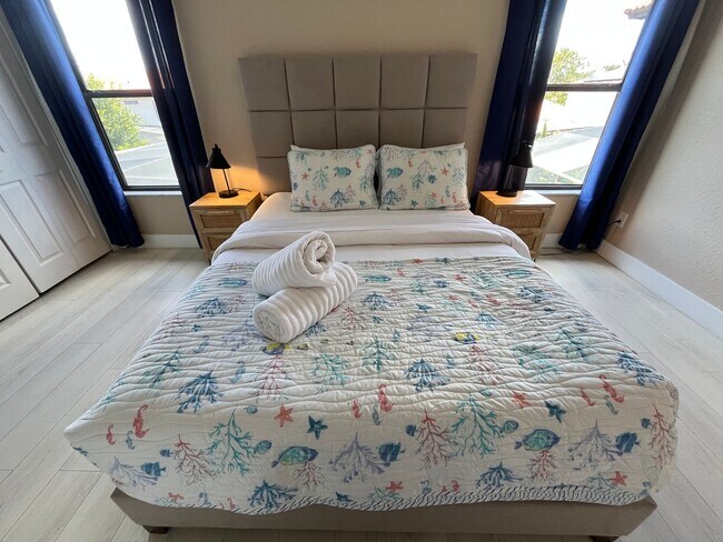 Building Photo - Beautiful Mediterranean Pool Home Availabl...
