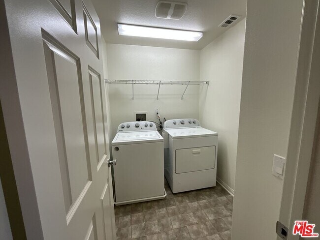 Building Photo - 13211 Midnight Star Wy