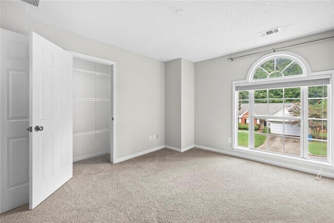Building Photo - 2371 Traywick Chase