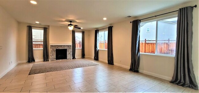 Building Photo - Stunning Former Model Home for Rent – Move...