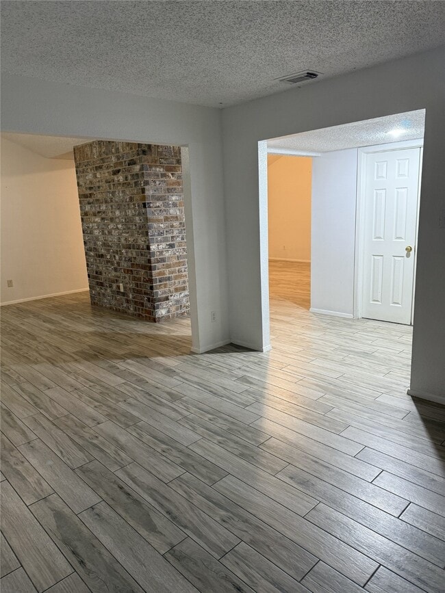 Building Photo - 3323 Big Horn Ct