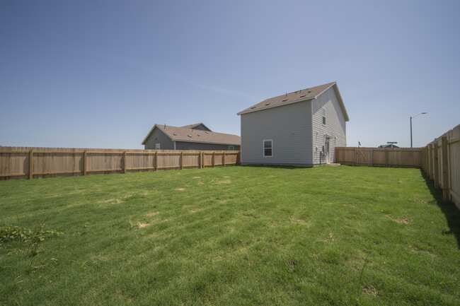 Building Photo - 301 Rancho Del Cielo Lp