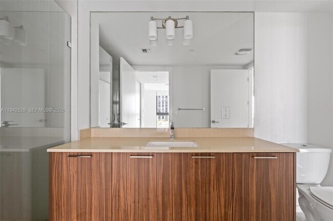 Building Photo - 5252 NW 85th Ave