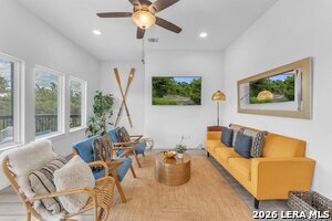 Building Photo - 2488 Waterfront Park Dr