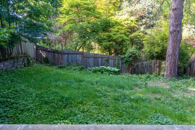 Building Photo - 4bd/2.5ba Seattle Home