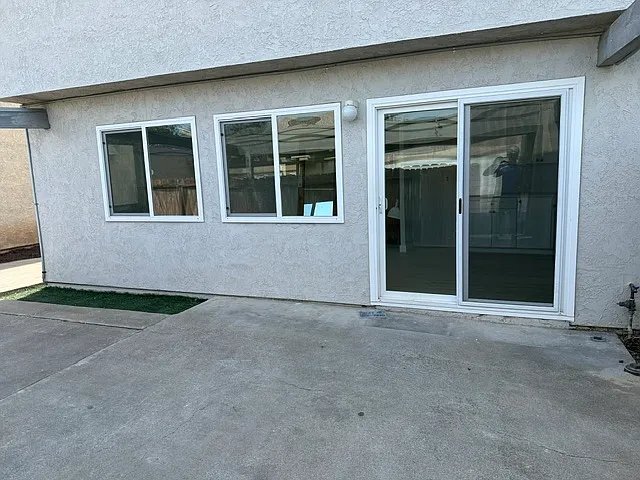 Building Photo - 10765 Esmeraldas Dr