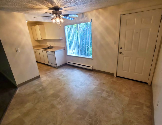 Building Photo - 445 Senate St NW