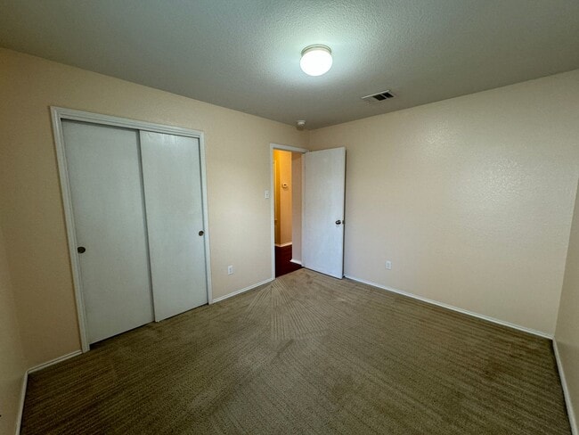Building Photo - 3-Bedroom House for Rent in Killeen