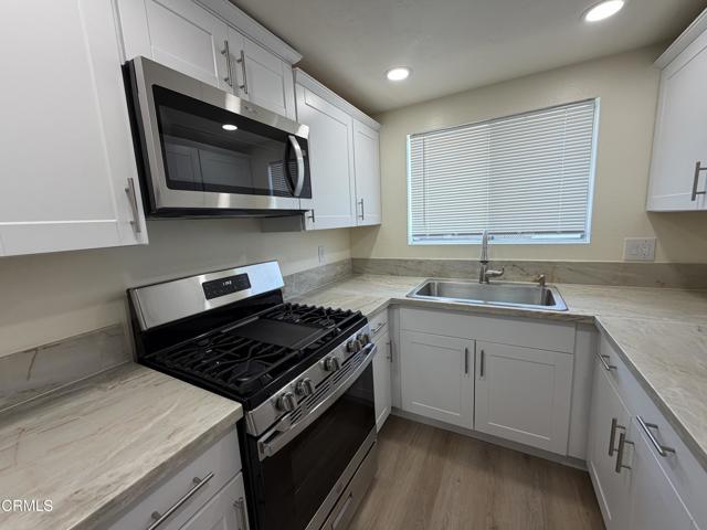 Building Photo - 1127 Acadia Pl