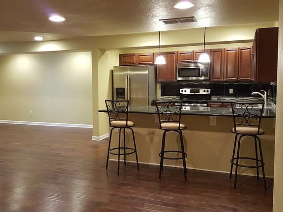 Building Photo - 21309 E 50th Ave