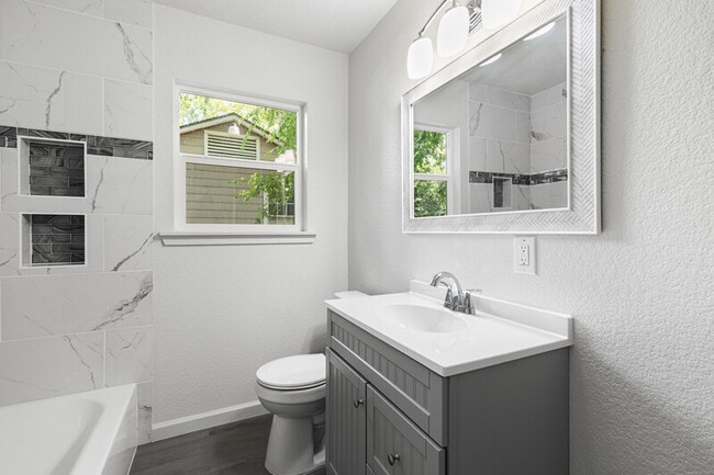 Building Photo - 2509 N 29th St