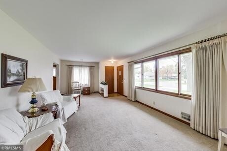 Building Photo - 3800 Commodore Dr