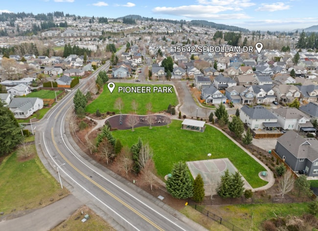 Building Photo - Modern 4BR Corner Lot Home with A/C, Office, Chef’s Kitchen & Private Fenced Yard