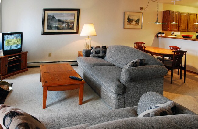 Building Photo - Walt Pease & Associates Corporate Rentals