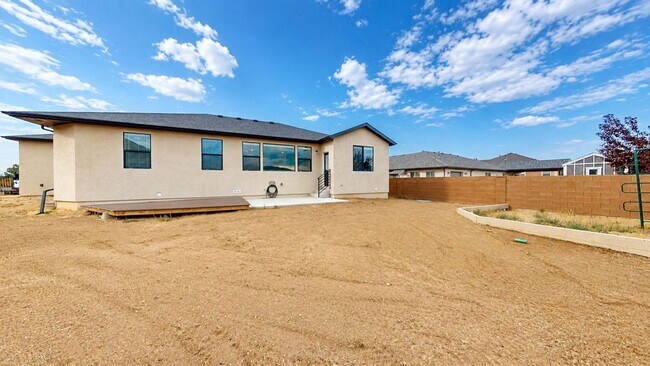 Building Photo - 3660 Native Dancer Dr