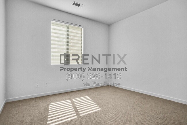 Building Photo - 18116 Hedgerow Way