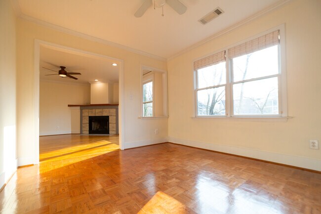 Building Photo - 333 Mathews Ave NE