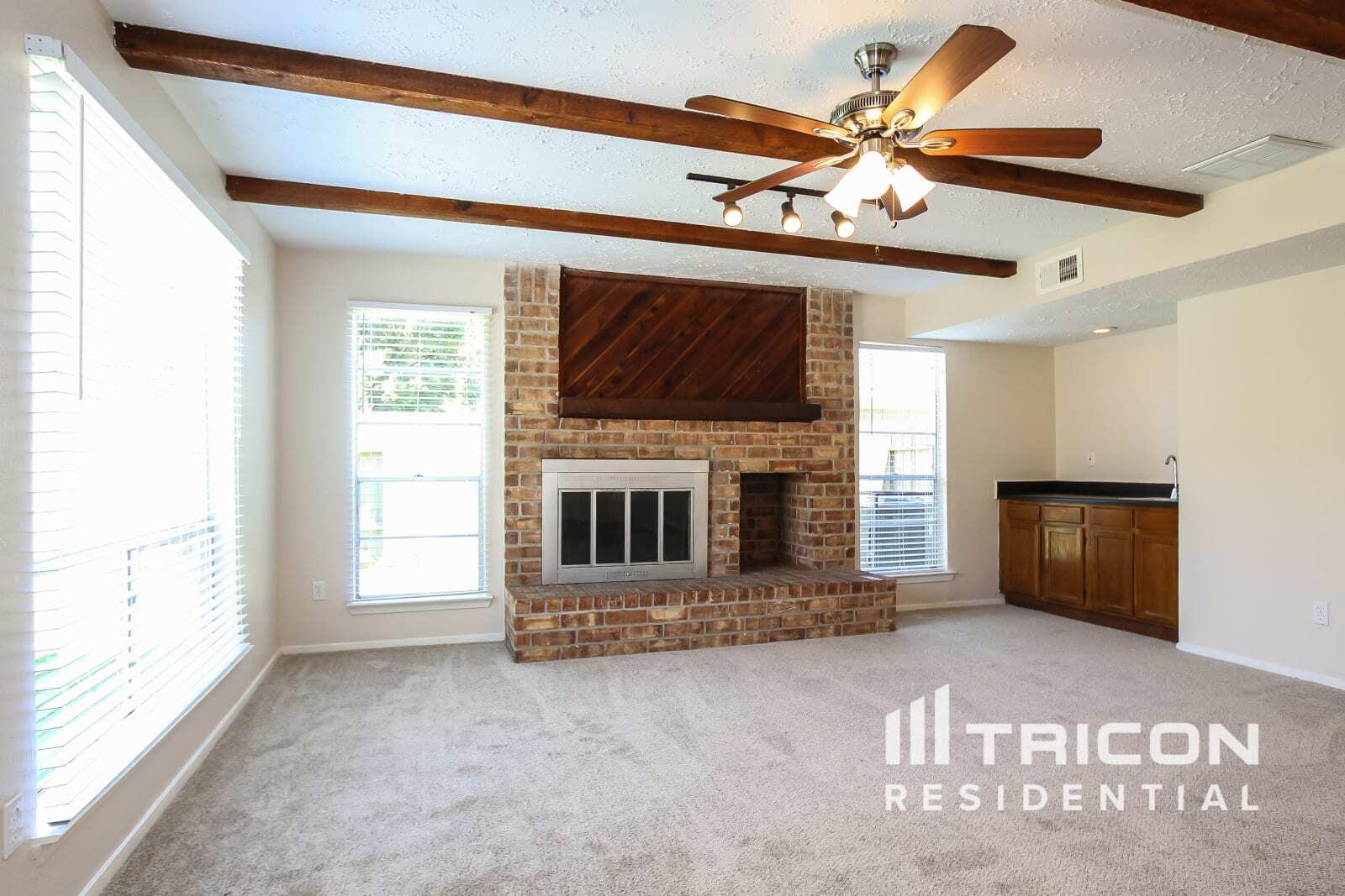 Building Photo - 3738 Xenophon Dr