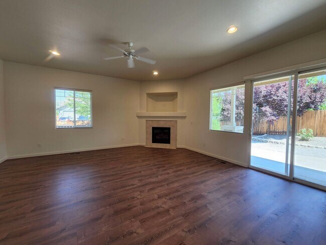 Building Photo - Adorable home in Kiley Ranch (Single Story)