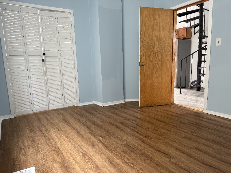 Building Photo - 3525 W Fullerton Ave