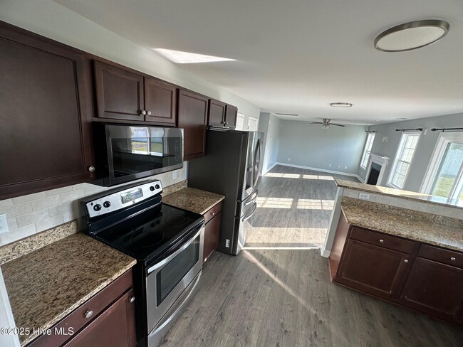 Building Photo - 2443 Kodiak Dr