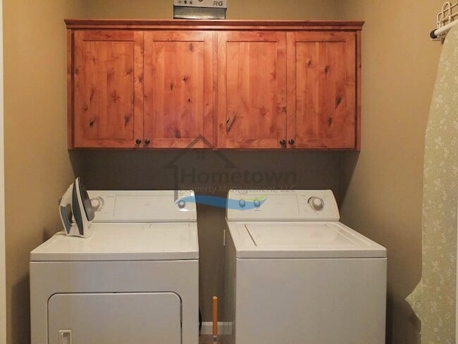 Building Photo - 2 Bedroom & 1.5 Bathroom Coeur d'Alene Hom...