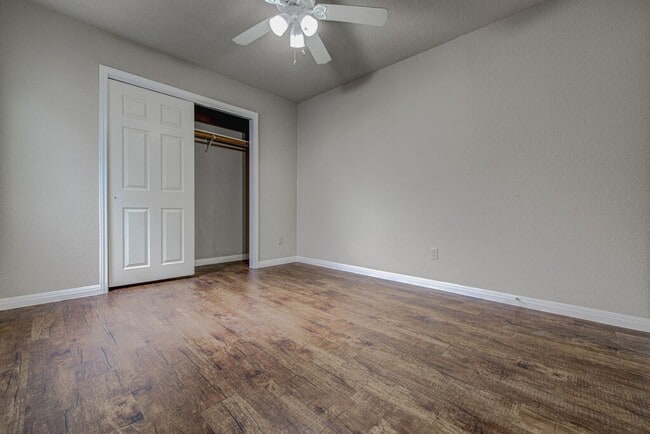 Building Photo - 2509 Riddle Rd