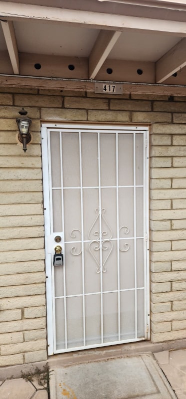 Building Photo - 1041 N Mesa Dr