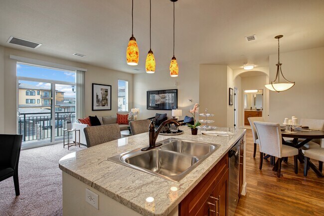 Building Photo - La Bella Vita