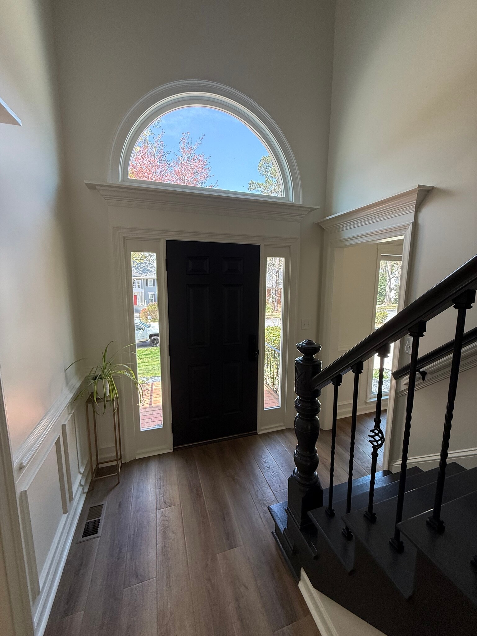 Front hall - 117 Battery Way