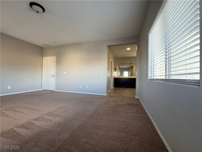 Building Photo - 5117 Fiery Sky Ridge St