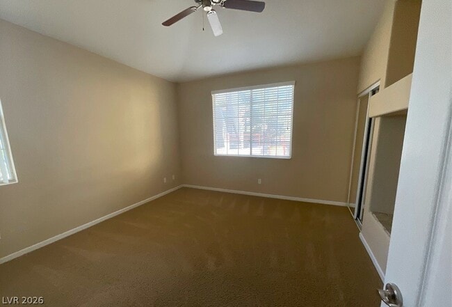 Building Photo - 10237 King Henry Ave