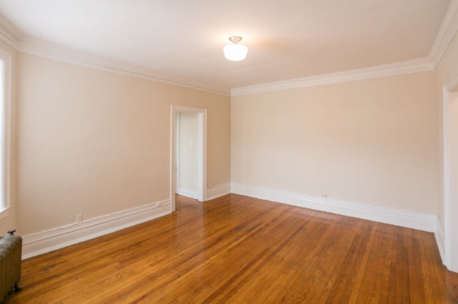 Building Photo - 127 Seward Ave